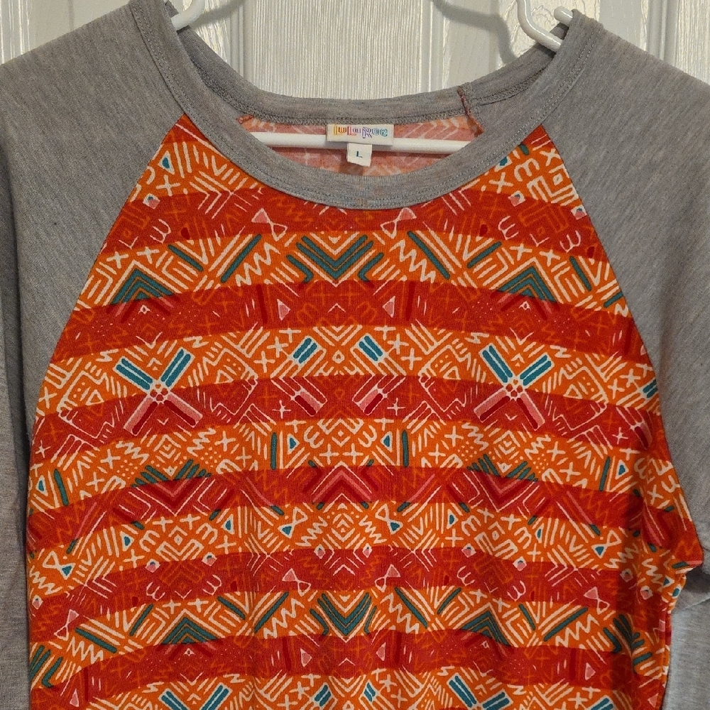 LuLaRoe Multicolor Geometric Raglan Shirt